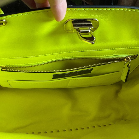 VALENTINO GARVANI ROKSTUD CAMO Handbag Tote Medium !!! - Picture 11 of 12